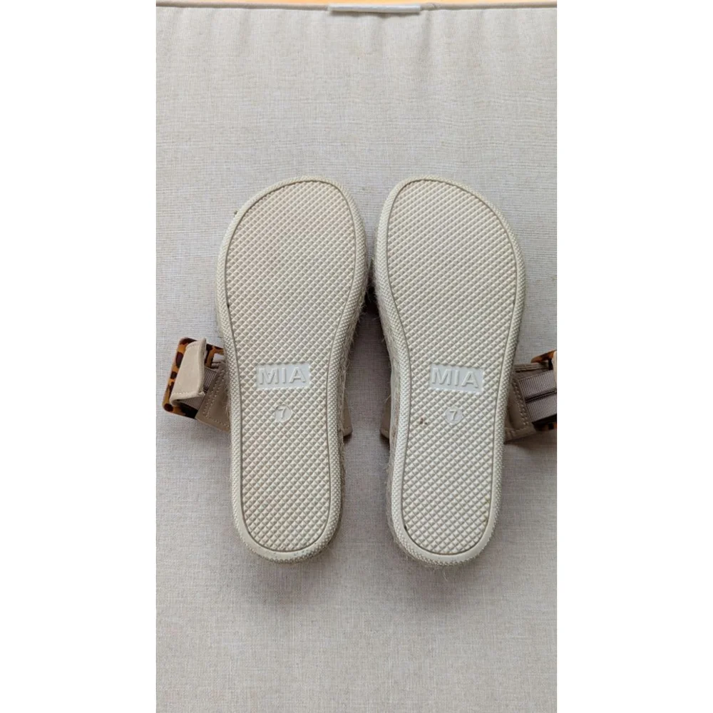 Women's MIA Beige Brown Platform Espadrille Sandals US 7